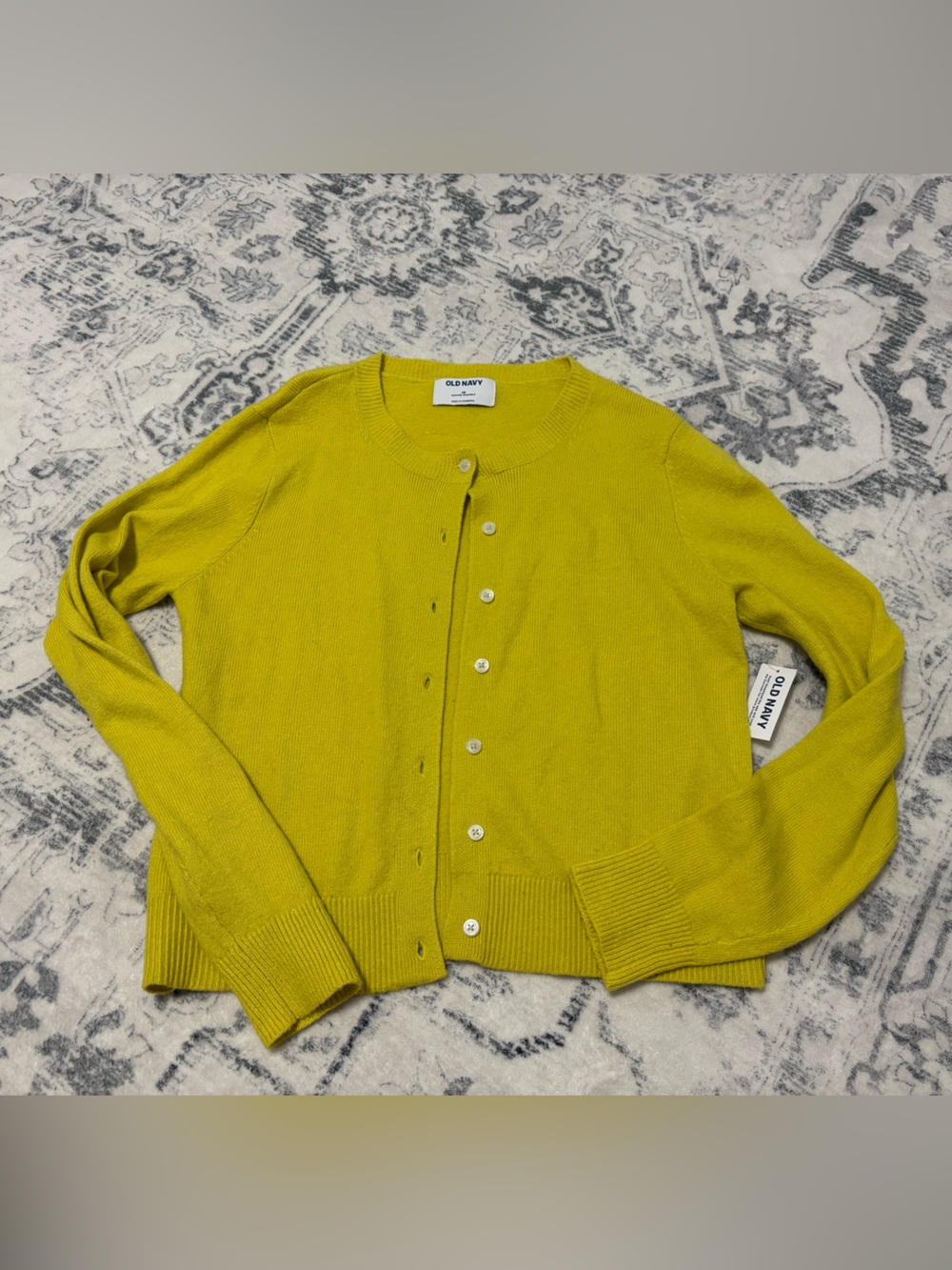 Old Navy Women's Button-Front Crewneck Cardigan - Chartreuse Yellow